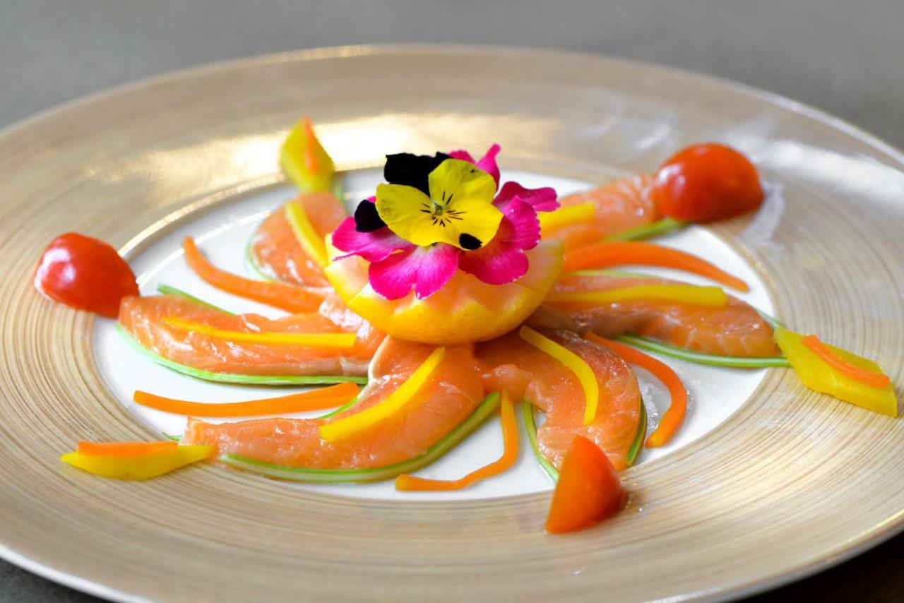 סלבריס Logis Hotel Restaurant Le Parc מראה חיצוני תמונה